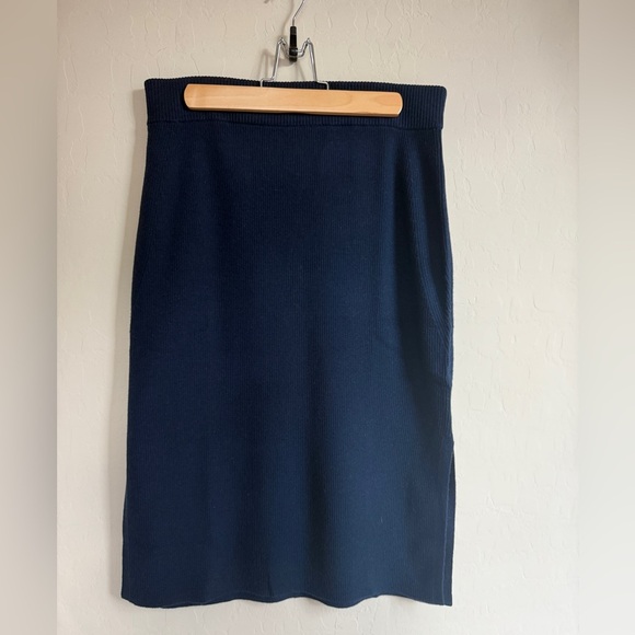 AYR Midi Pencil Skirt Navy Ribbed Sweater with Side Slits Pull On Stretch Large - Picture 2 of 10